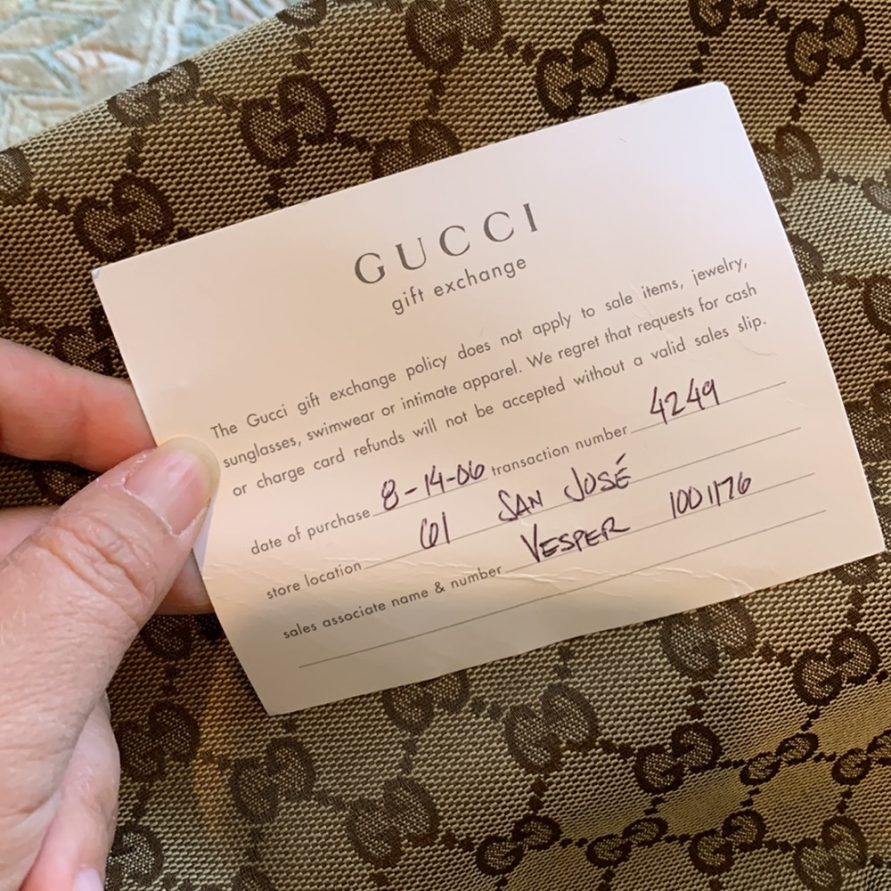 Gucci Hobo in tan cloth & Gucci embossing and cream leather and gold studs. - Picture 5 of 11